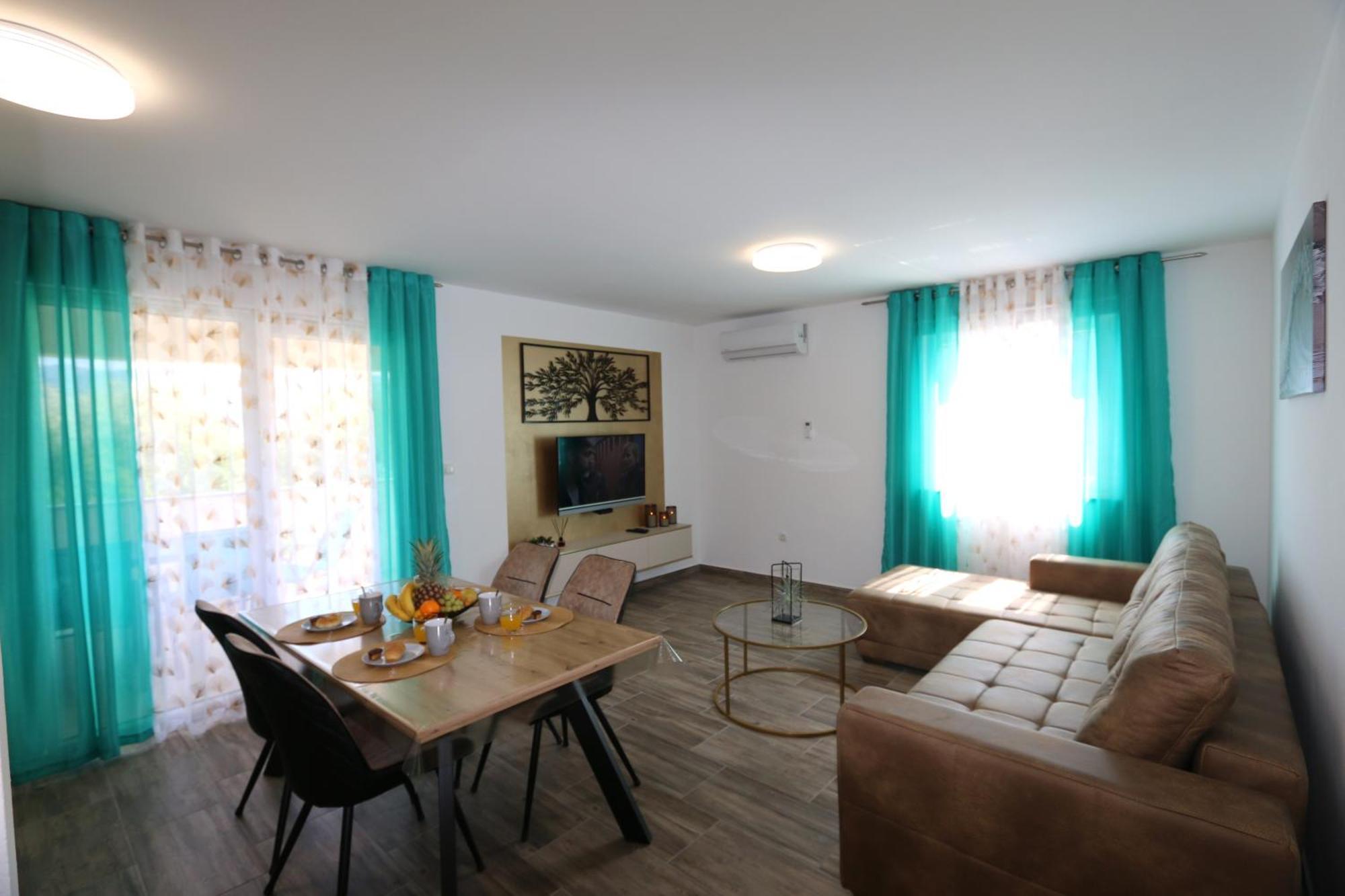 Apartments Mirjana Šilo Exterior foto